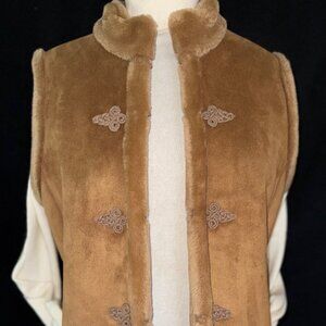 Basler fashion apre ski gilet, tan, exquisite detailing, US size 12-14